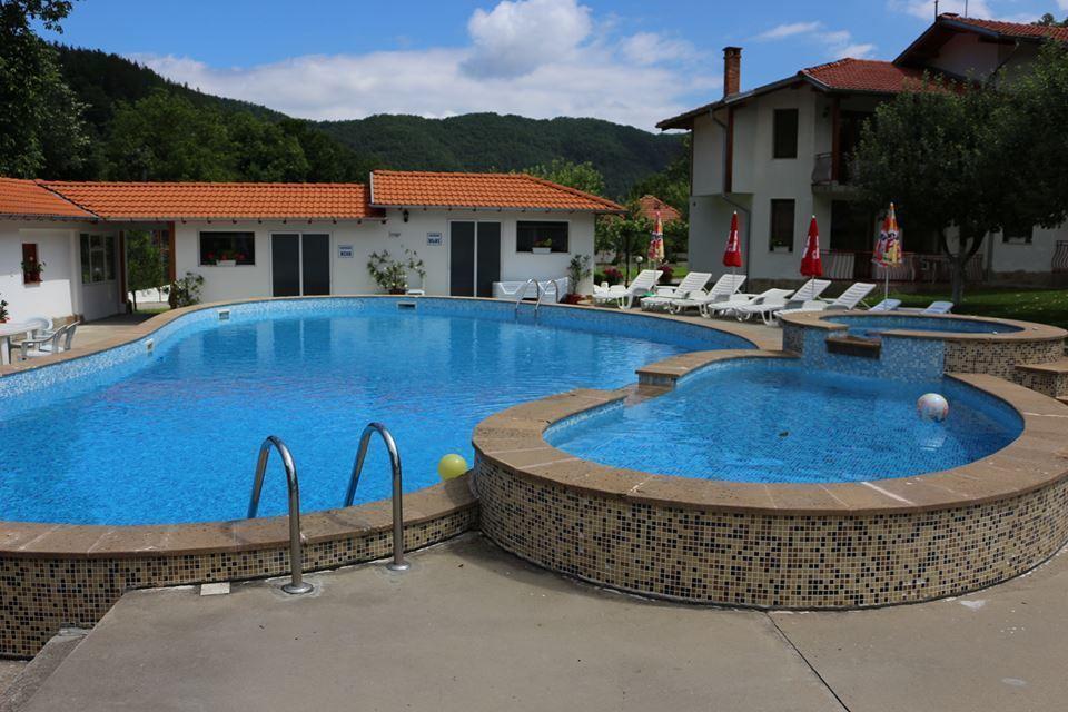 By The River Hotel Complex Balkanets  Luaran gambar
