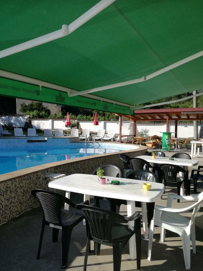 By The River Hotel Complex Balkanets  Luaran gambar