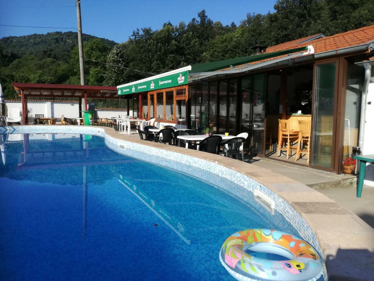 By The River Hotel Complex Balkanets  Luaran gambar