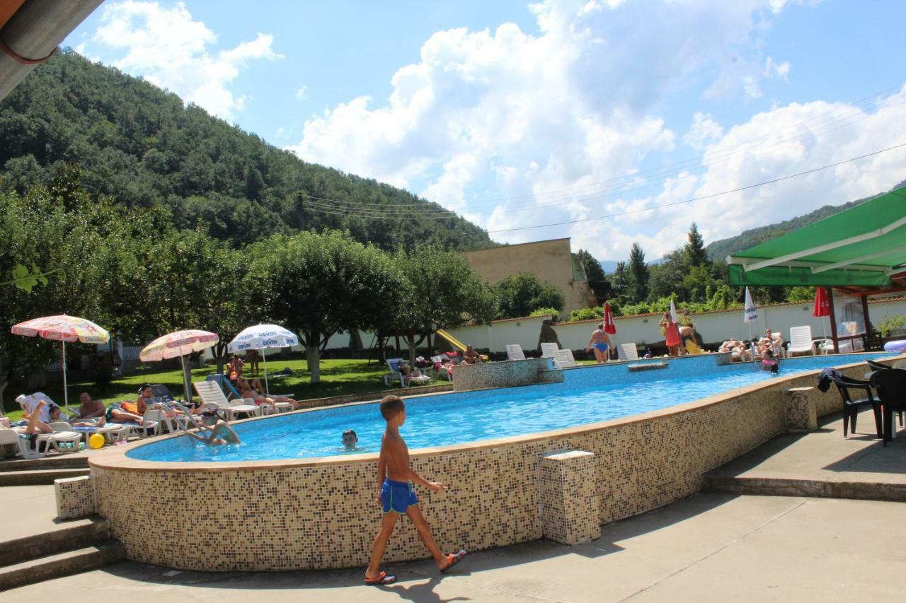 By The River Hotel Complex Balkanets  Luaran gambar