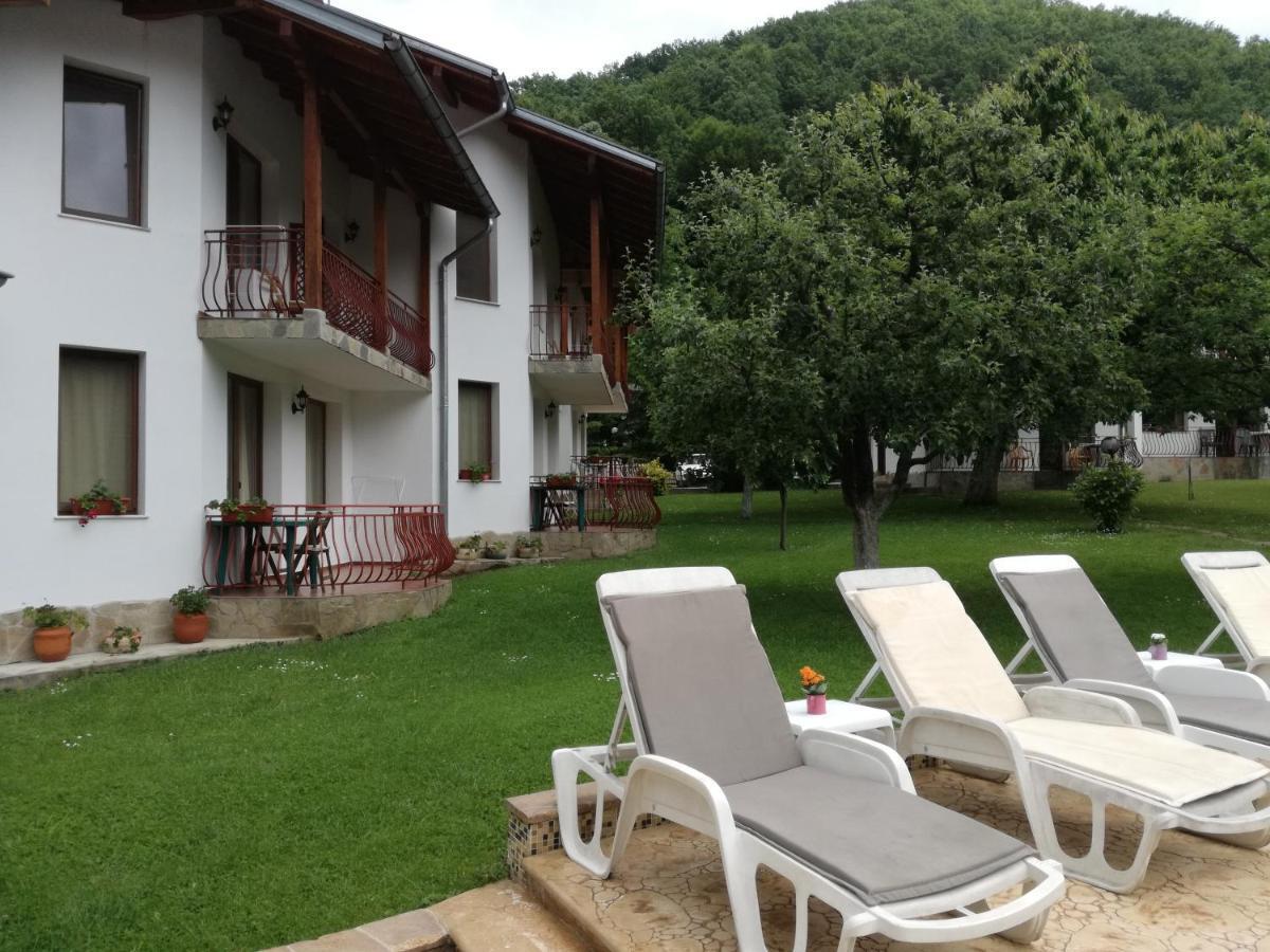 By The River Hotel Complex Balkanets  Luaran gambar