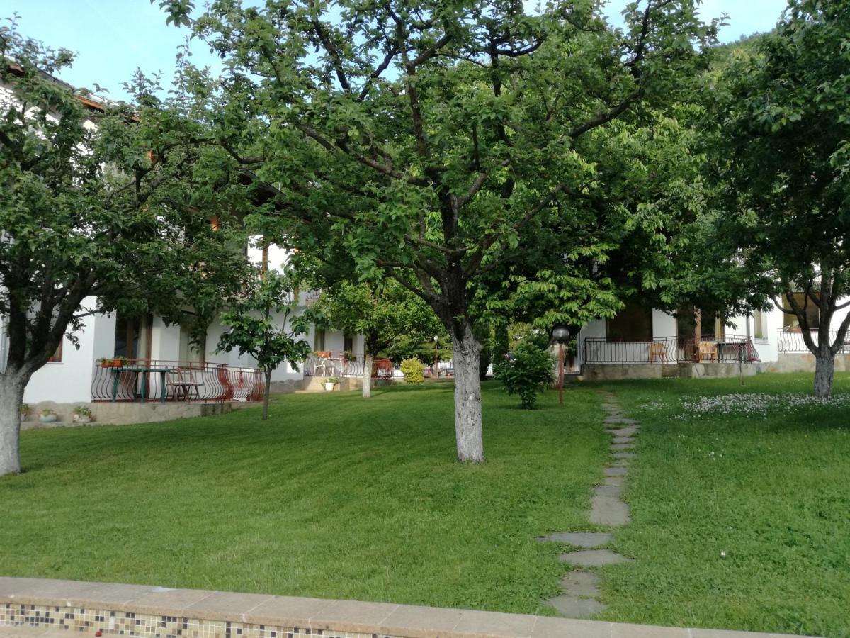By The River Hotel Complex Balkanets  Luaran gambar